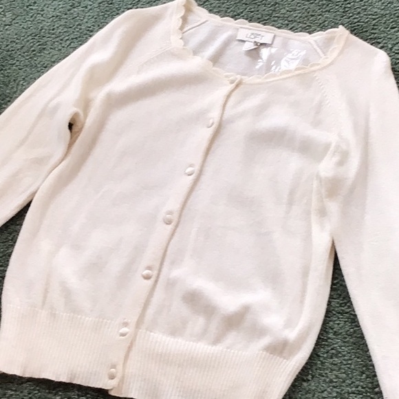 Elegant White cardigan Sweater - Picture 5 of 7